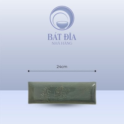 Đĩa Chữ Nhật Dài Men Xanh Khắc Hoa Cúc - 24cmx11cmx2.5cm