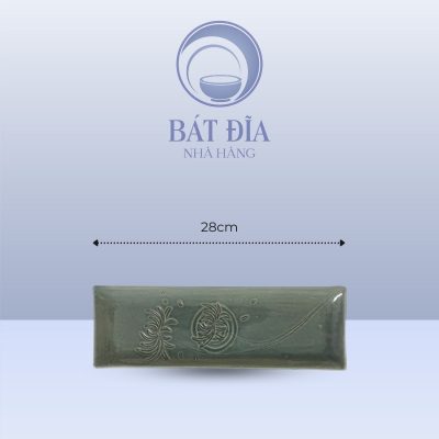 Đĩa Chữ Nhật Dài Men Xanh Khắc Hoa Cúc - 28cmx12cmx2.5cm