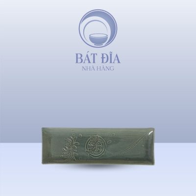Đĩa Chữ Nhật Dài Men Xanh Khắc Hoa Cúc