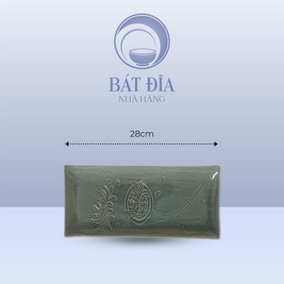 Đĩa Chữ Nhật Men Xanh Khắc Hoa Cúc - 28cmx16cmx3cm