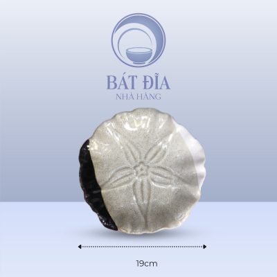 Đĩa Hoa Đắp Nổi Men Ba Màu - 19cmx3cm