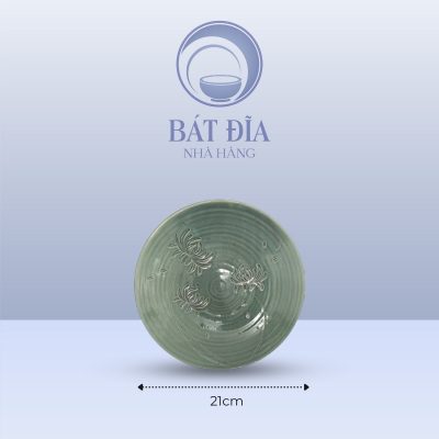 Đĩa Tròn Men Xanh Khắc Hoa Cúc - 21cmx2.5cm