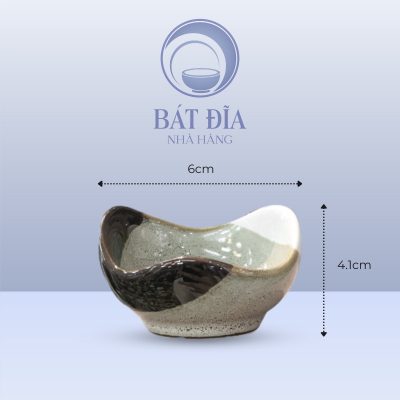 Kích thước Gia Vị Tam Giác Men Ba Màu