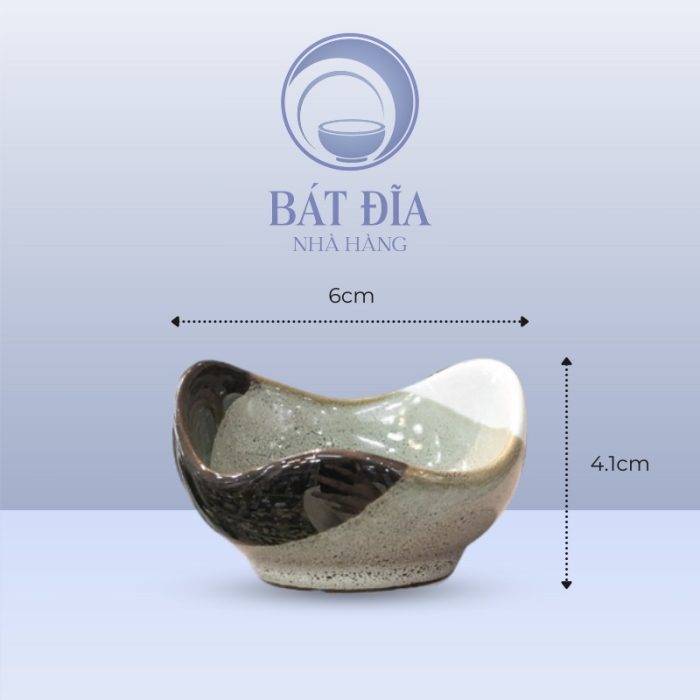 Kích thước Gia Vị Tam Giác Men Ba Màu