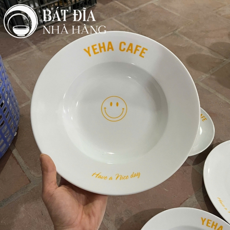 Bát đĩa nhà hàng