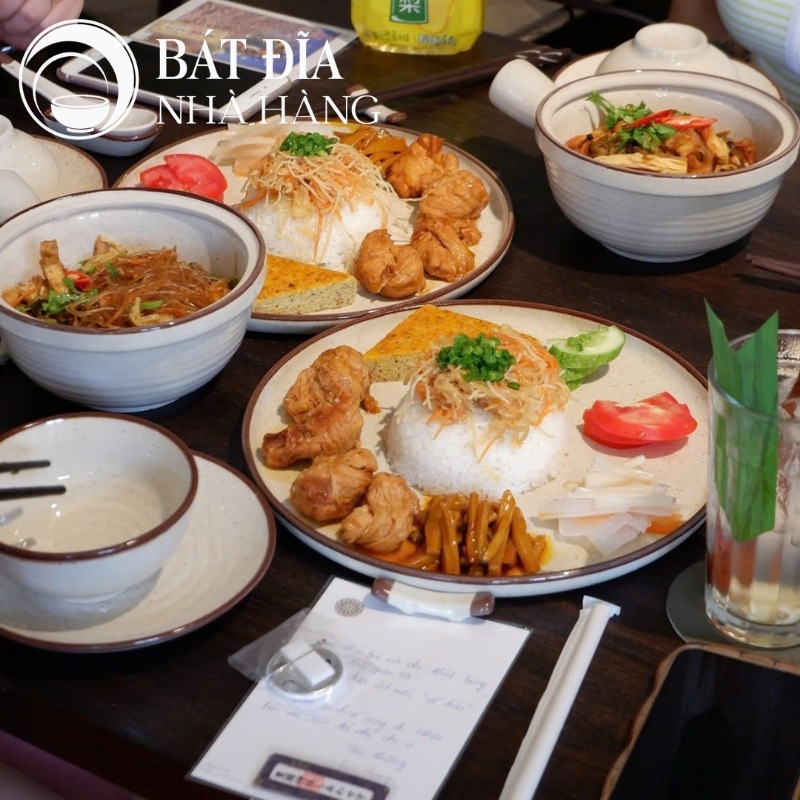 Bát đĩa nhà hàng