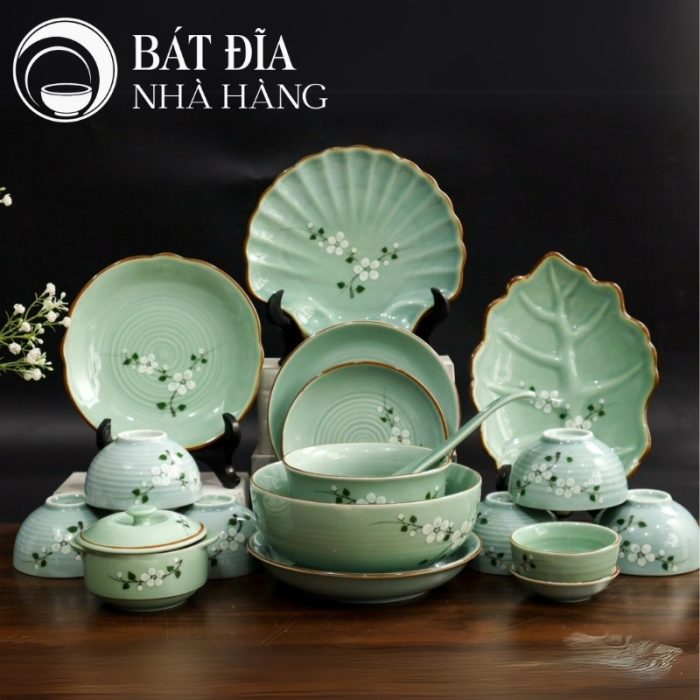Bộ Bát Đĩa Men Lam Vẽ Đào Trắng