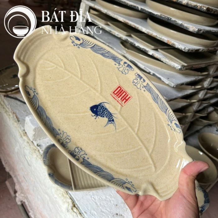Bộ Bát Đĩa Men Tiêu Họa Tiết Vân Sóng Và Cá