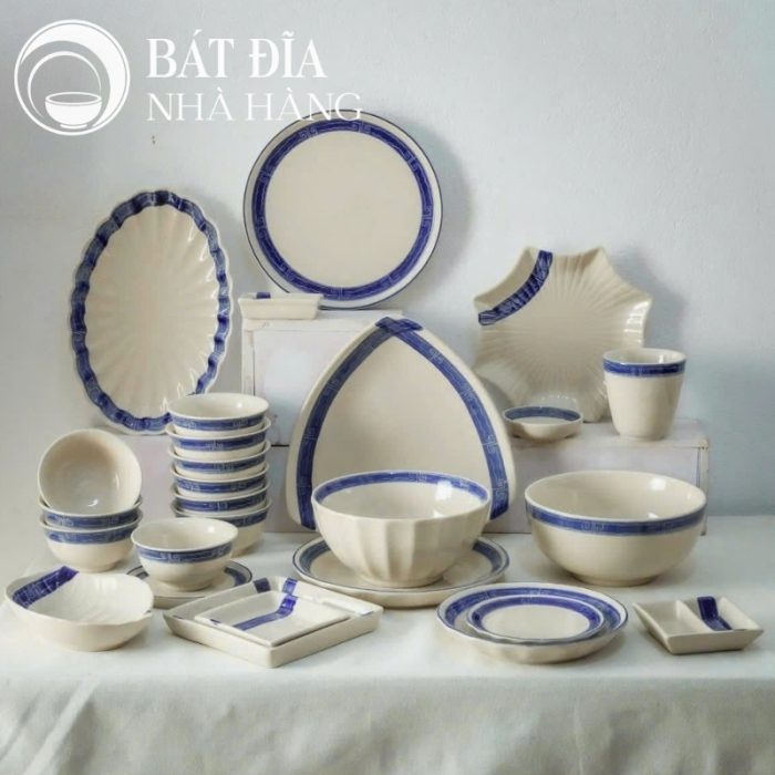 Bộ Bát Đĩa Men Trắng Kẻ Viền Xanh