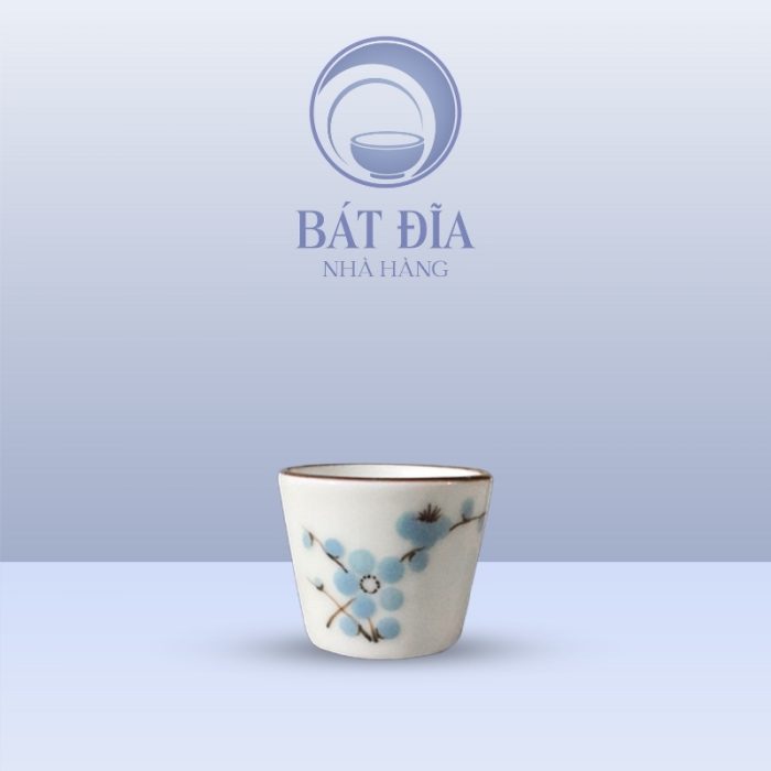 Chén Rượu Men Kem Hoa Đào Xanh