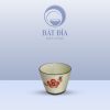 Chén Rượu Men Kem Vẽ Đào Đỏ
