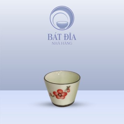 Chén Rượu Men Kem Vẽ Đào Đỏ