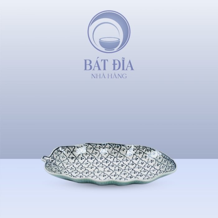 Đĩa Lá Chuối Sâu Men Xanh Hoa Bèo