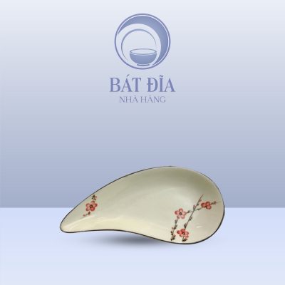 Đĩa Lá Cúc Men Kem Vẽ Đào Đỏ