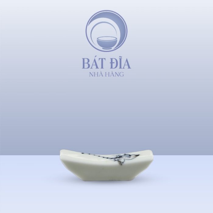 Gác Đũa Men Kem Vẽ Sen Nâu