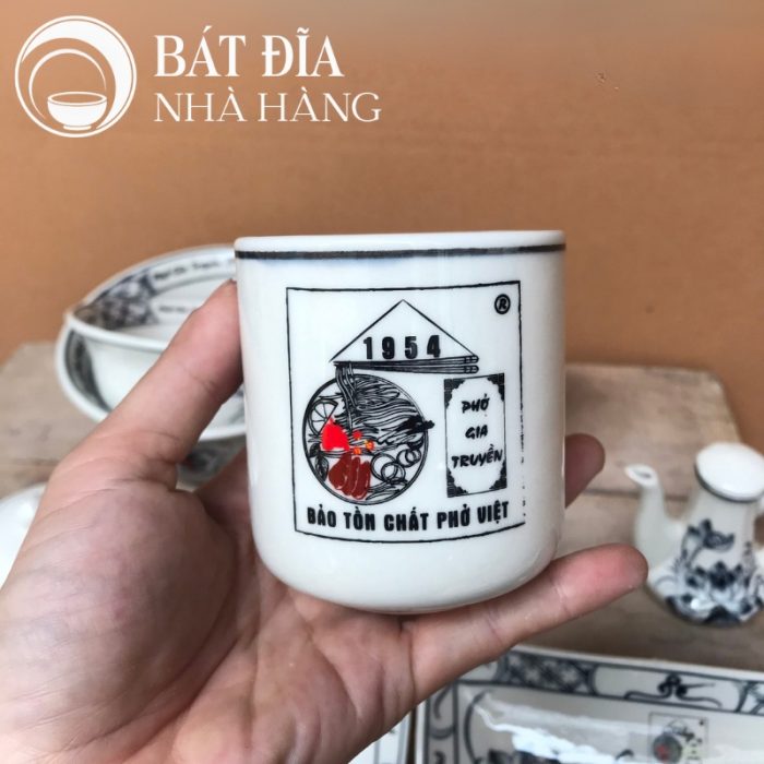 Tô Sâu Đựng Phở Men Trắng Vẽ Hoa Sen In Logo
