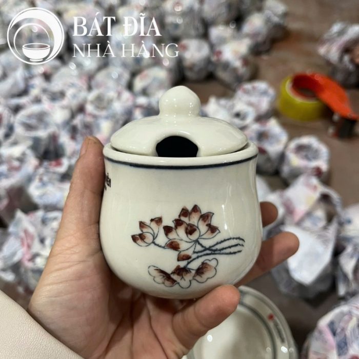 Tô Sâu Đựng Phở Men Trắng Vẽ Hoa Sen In Logo