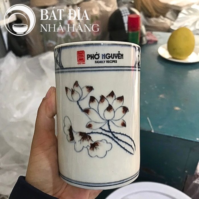 Tô Sâu Đựng Phở Men Trắng Vẽ Hoa Sen In Logo